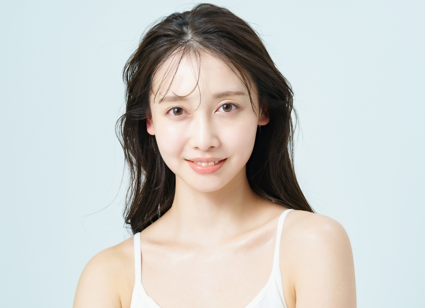 【自信を引き出すKATE】03:ナチュラルな美しさを引き出す大人のヌーディーメイク